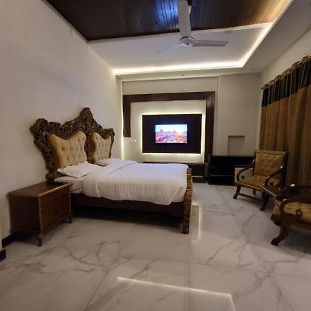 Palm Tree Hotel Лахор Екстер'єр фото